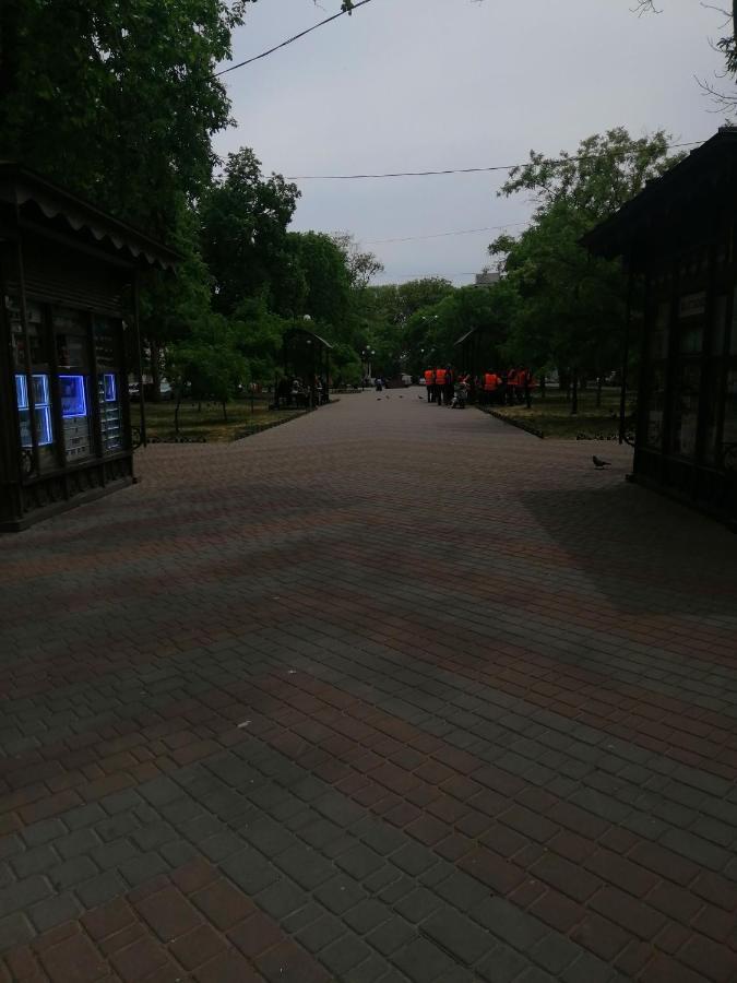 В Сердце Города! Рядом Дерибасовская Odesa Exterior foto